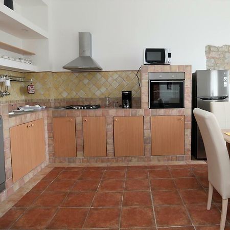 Apartman Cinkopan Pula Exterior photo