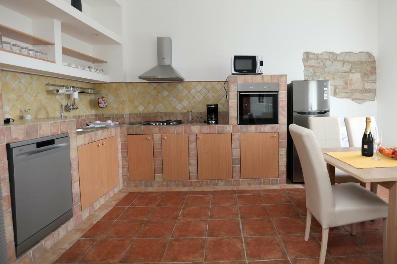 Apartman Cinkopan Pula Exterior photo