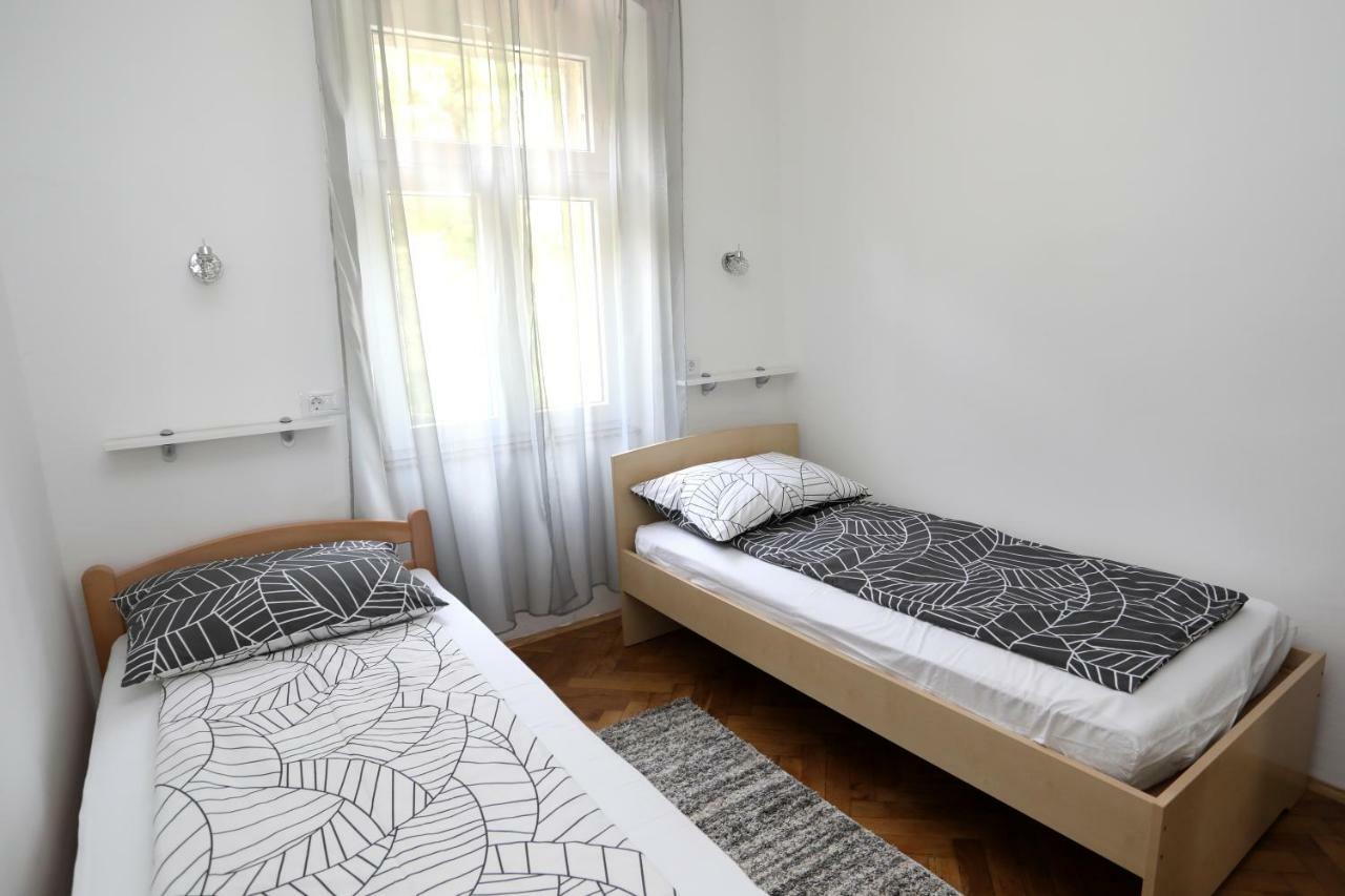 Apartman Cinkopan Pula Exterior photo